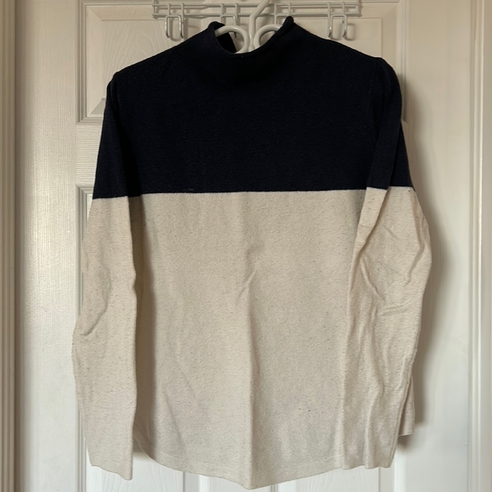 Mock neck Sweater